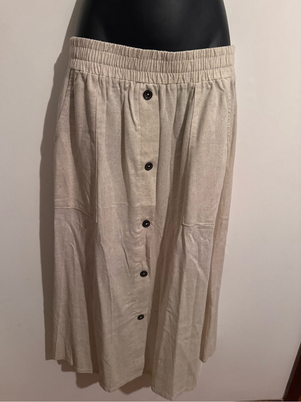 Linen blend button skirt with pockets